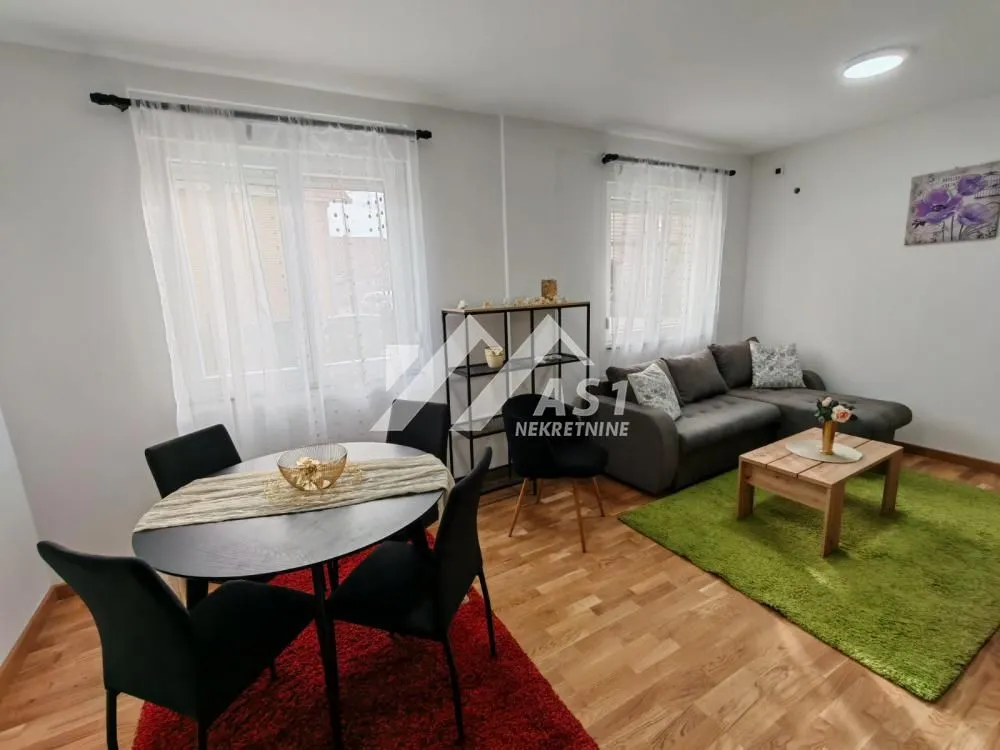 Izdavanje, dvosoban stan, 42m², Sadovi, Petrovaradin