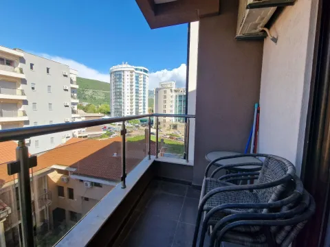 Izdavanje, jednosoban stan, 48m², Budva, Crna Gora - image 12