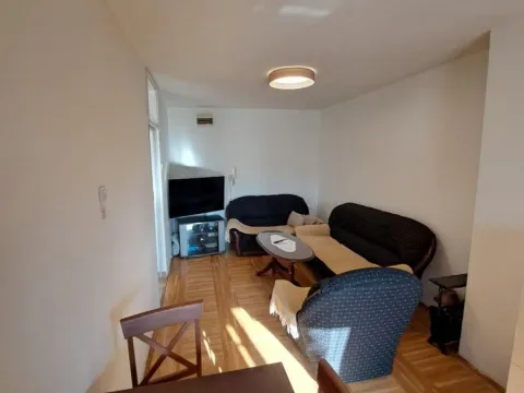 Rent, one bedroom apartment, 40m², Preko Morače, Podgorica - image 9