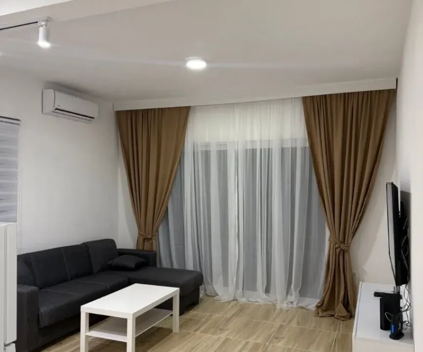 Izdavanje, stan, 55m², Gradiošnica, Tivat