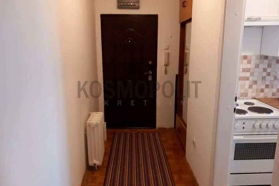Izdavanje, jednosoban stan, 44m², Borča 1, Borča Sve Podlokacije