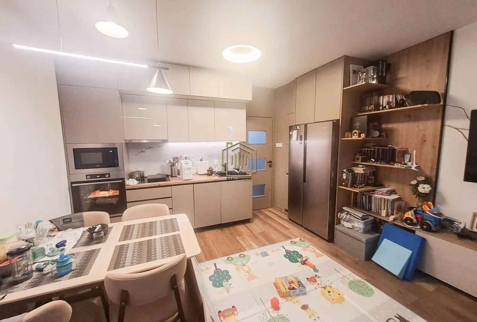 Prodaja, jednosoban stan, 40m², Stari Aerodrom, Podgorica