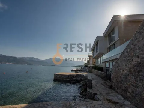 Prodaja, kuća, 240m², Tivat, Crna Gora - image 14