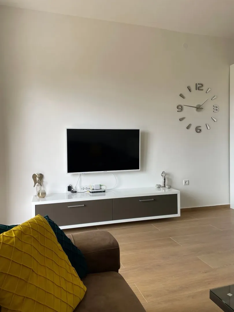 Izdavanje, jednosoban stan, 63m², Pržno, Budva
