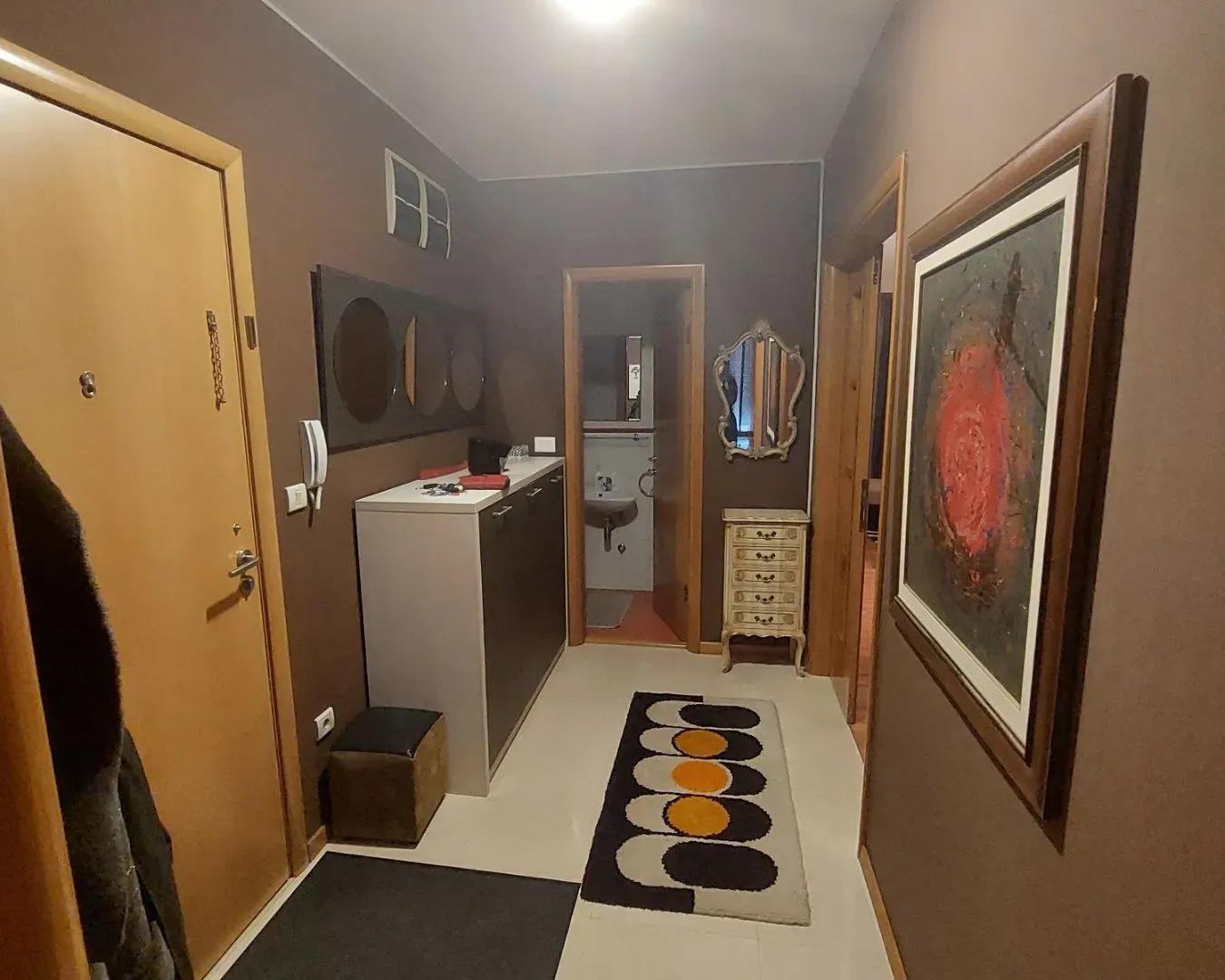 Izdavanje, trosoban stan, 105m², Preko Morače, Podgorica