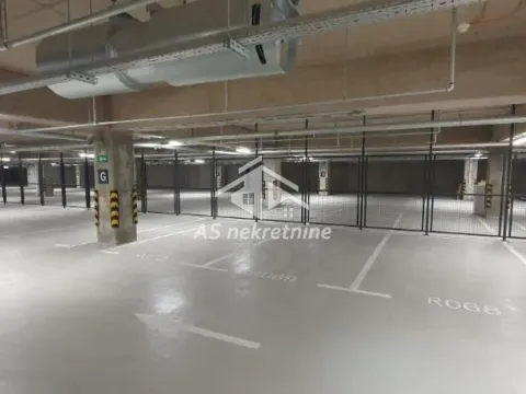 Izdavanje, trosoban stan, 90m², Savski Venac, Beograd - image 26