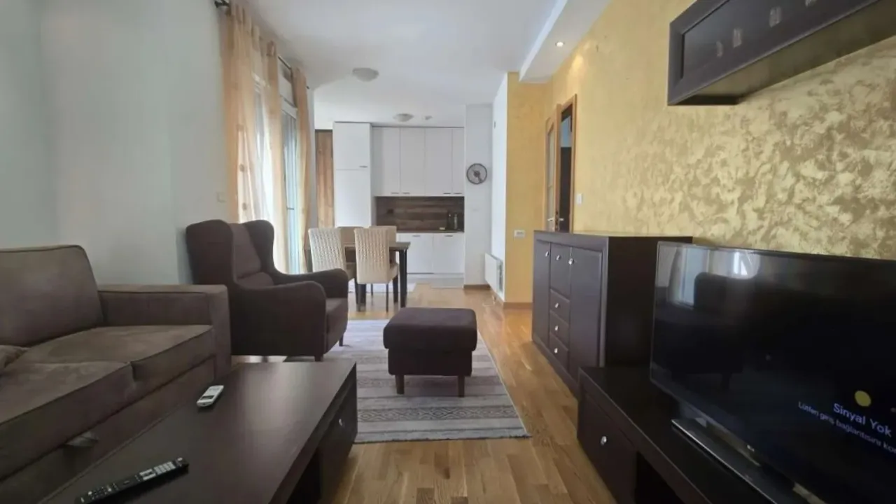Izdavanje, jednosoban stan, 50m², City Kvart, Podgorica