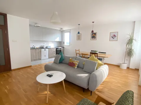 Sale, three bedroom apartment, 100m², Blok 5, Podgorica - image 20