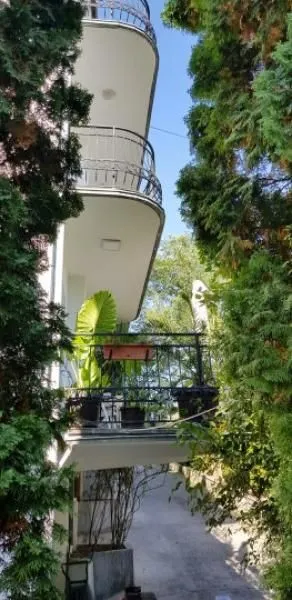 Izdavanje, kuća, 310m², Savski Venac, Beograd