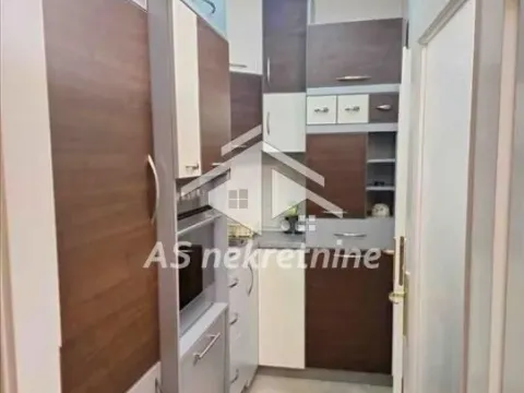 Izdavanje, dvosoban stan, 52m², Stari Grad, Beograd - image 11