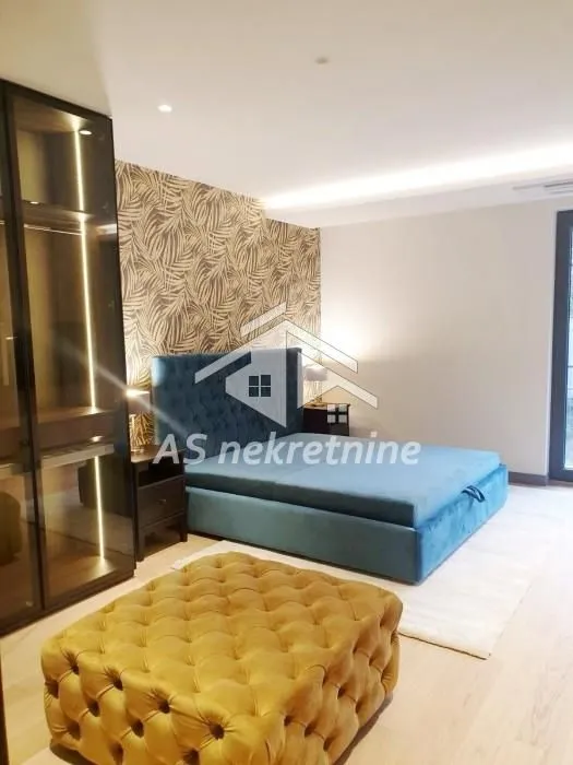 Izdavanje, dvosoban stan, 104m², Cvetni Trg, Vračar Sve Podlokacije