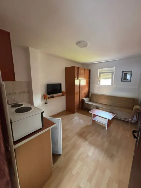 Rent, studio apartment, 22m², Momišići, Podgorica
