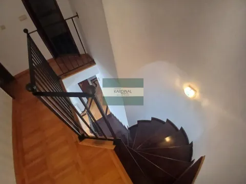 Prodaja, četvorosoban stan, 105m², Centar, Jagodina - image 17