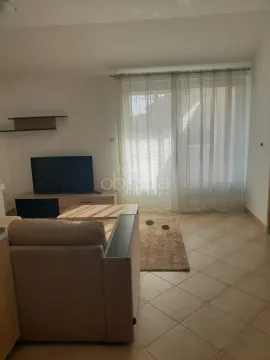 Rent, two bedroom apartment, 56m², Tivat, Crna Gora - image 2
