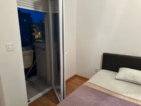 Izdavanje, jednosoban stan, 45m², Stari Aerodrom, Podgorica - image 4