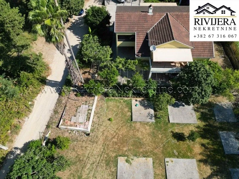 Prodaja, kuća, 241m², Đenovići, Herceg Novi