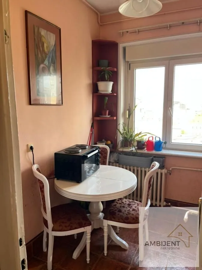 Prodaja, trosoban stan, 57m², Stari Grad, Beograd