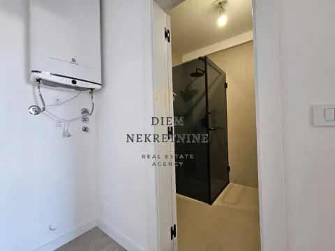 Prodaja, jednosoban stan, 62m², Centar, Bar - image 11