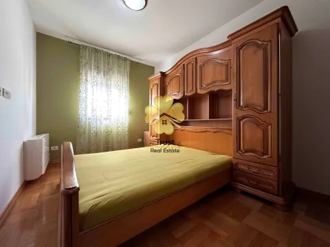 Izdavanje, trosoban stan, 120m², City Kvart, Podgorica - image 8