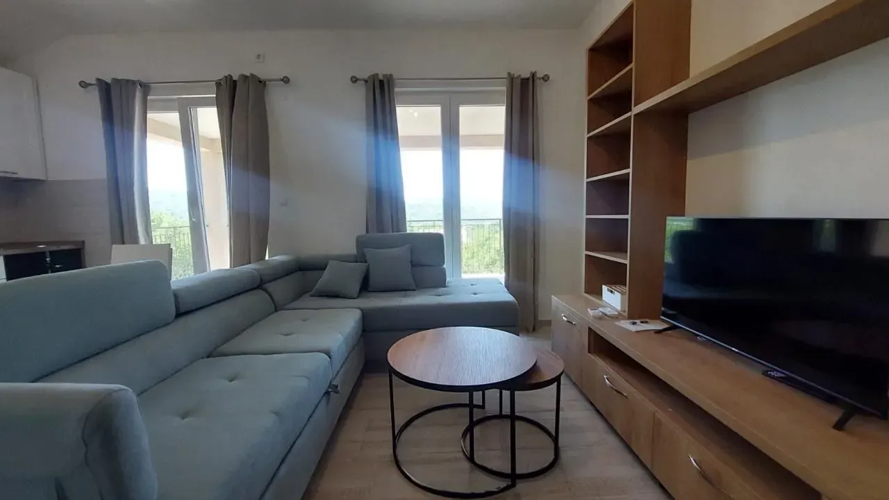 Rent, two bedroom apartment, 100m², Radanovići, Kotor