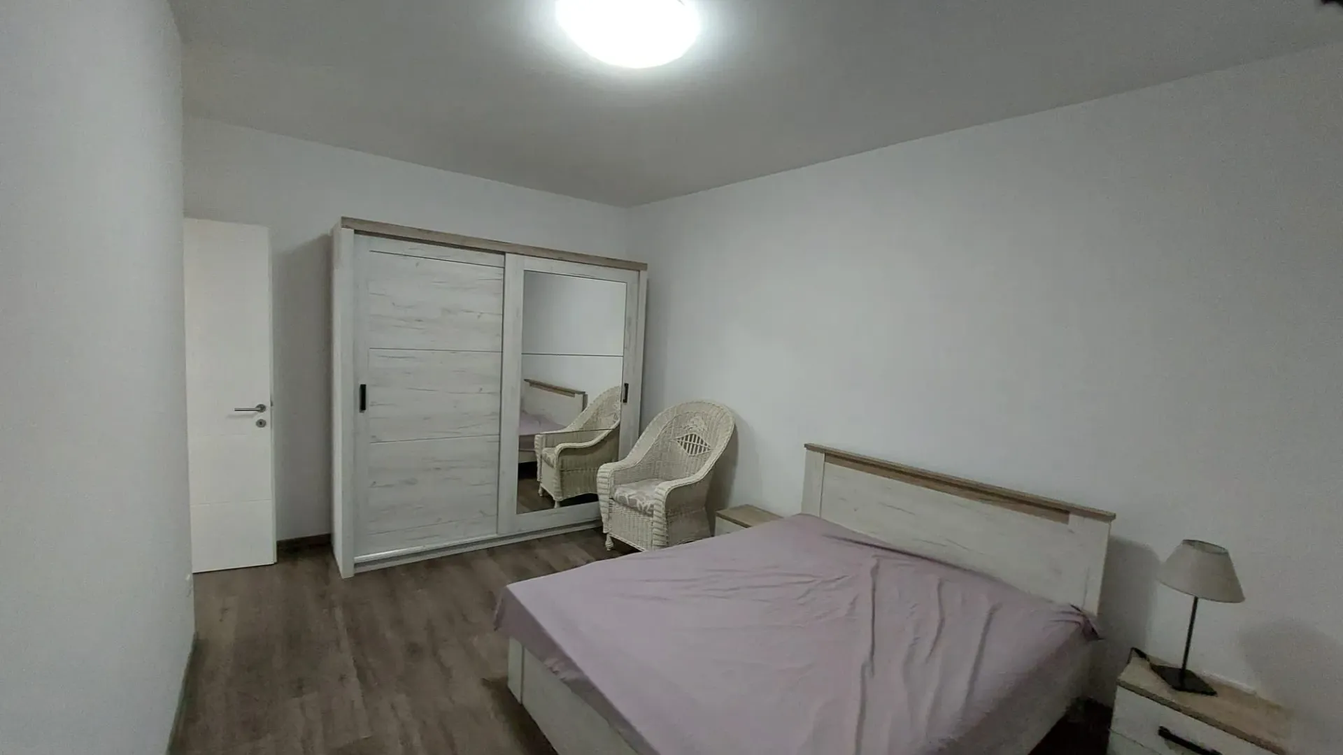 Izdavanje, trosoban stan, 80m², Centar, Loznica