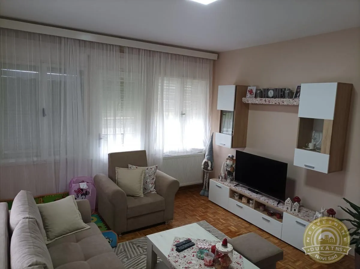 Prodaja, kuća, 170m², Beočin, Srbija