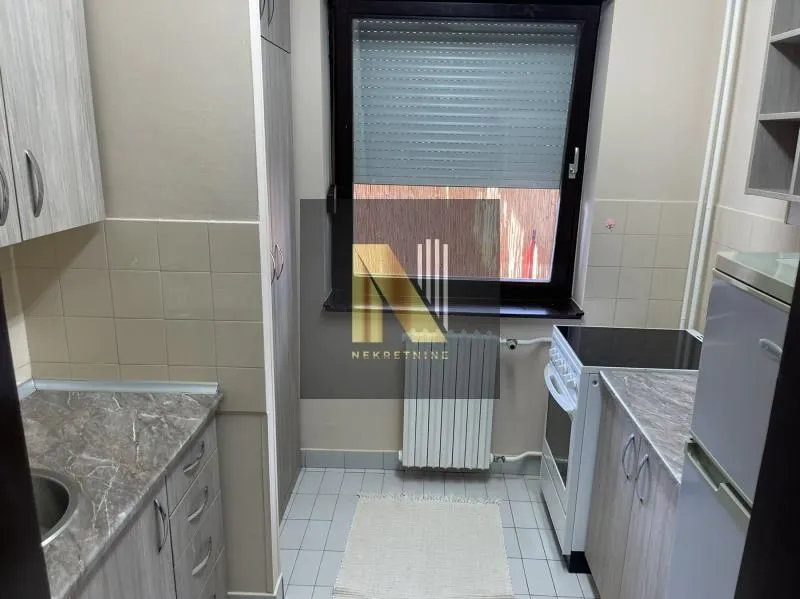 Izdavanje, jednosoban stan, 41m², Adamovićevo Naselje, Novi Sad Sve Podlokacije