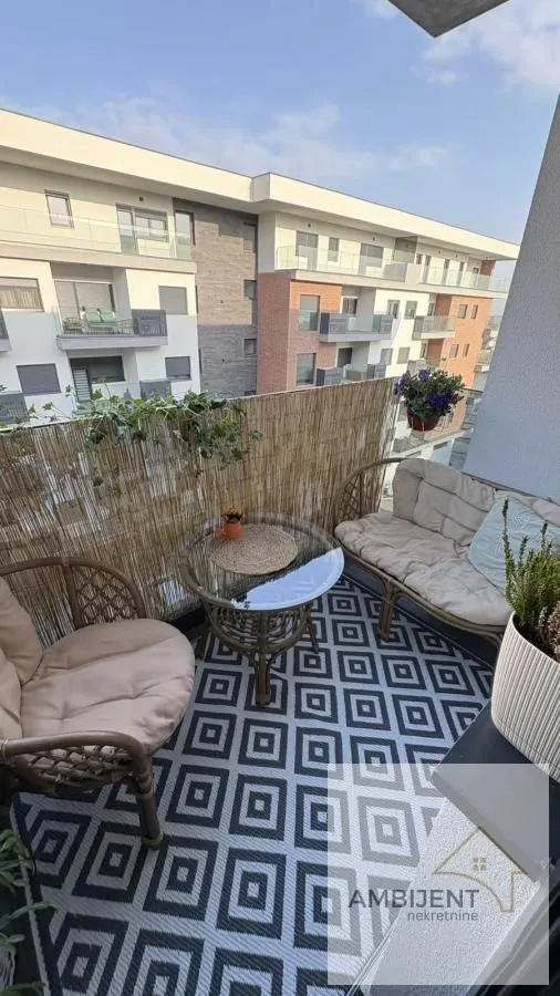 Prodaja, dvosoban stan, 48m², Stari Banovci, Stara Pazova