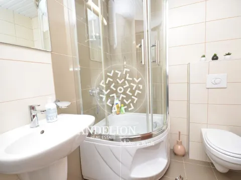 Izdavanje, jednosoban stan, 54m², City Kvart, Podgorica - image 6