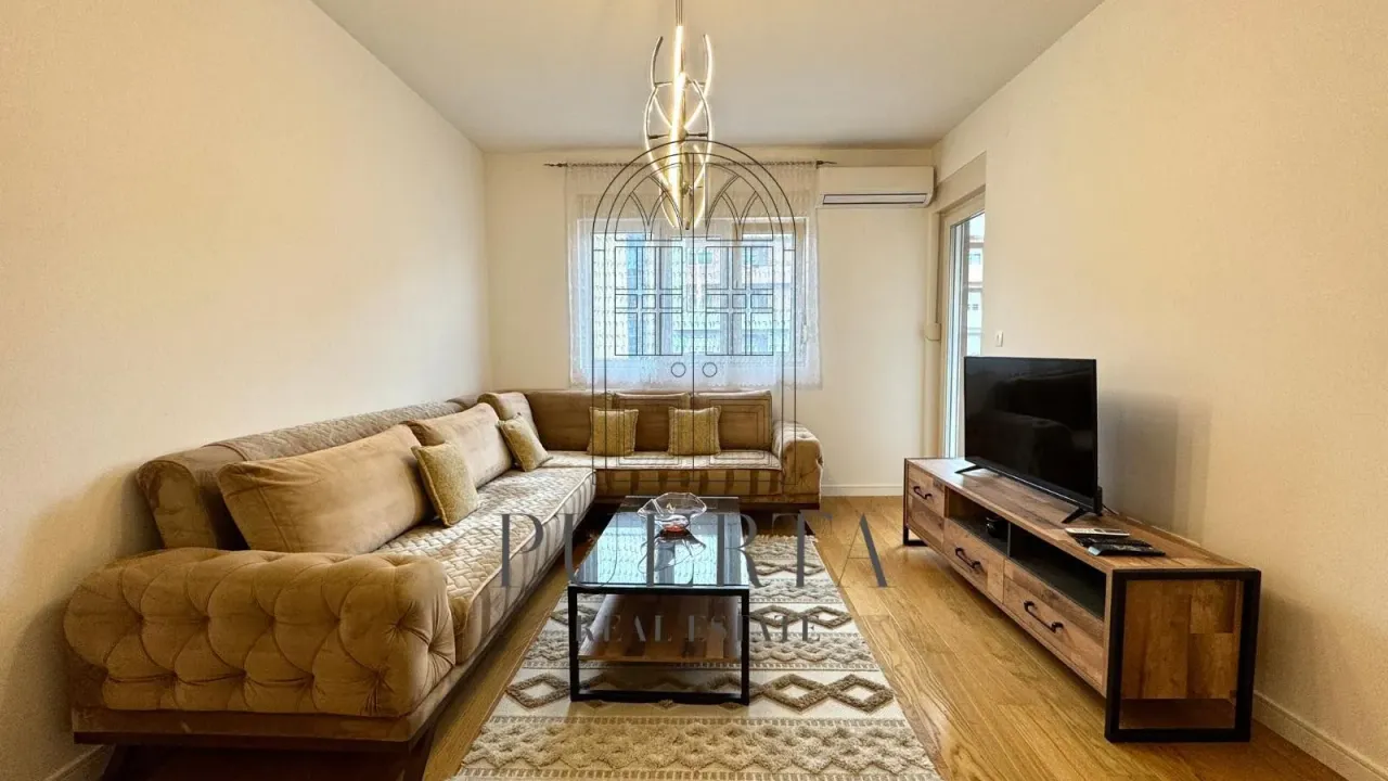 Rent, one bedroom apartment, 54m², Central Point, Podgorica