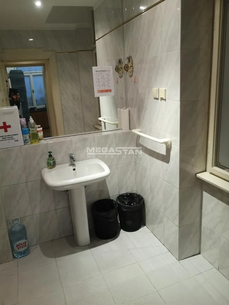 Rent, office space, 132m², Skadarlija, Beograd