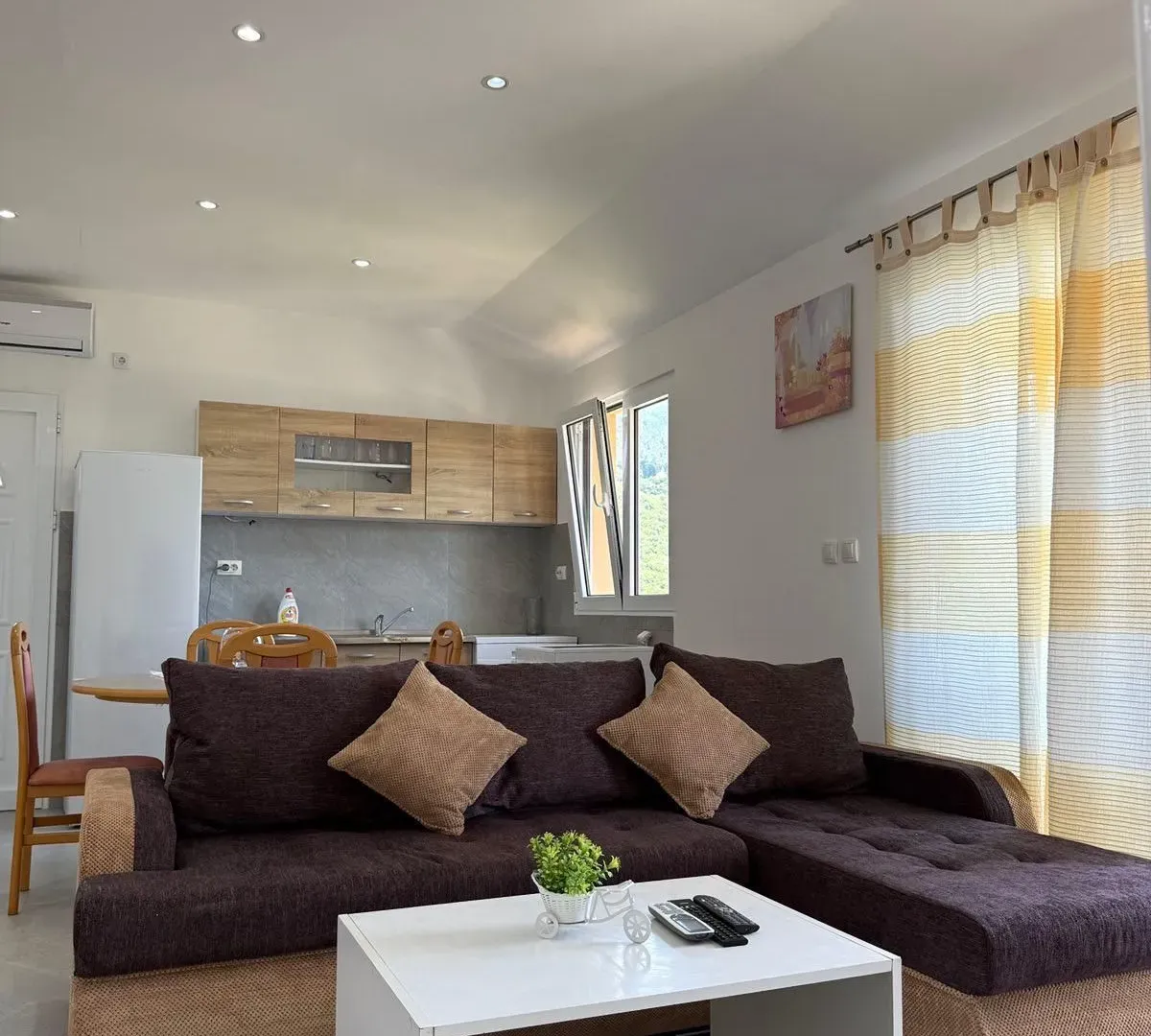 Rent, three bedroom apartment, 85m², Gradiošnica, Tivat
