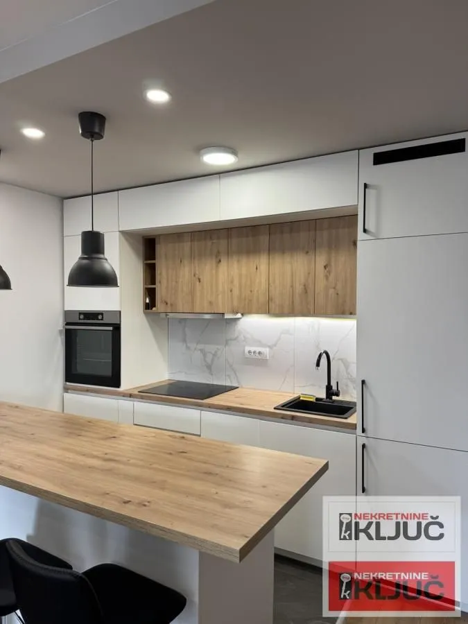 Izdavanje, jednosoban stan, 44m², Novo naselje, Novi Sad