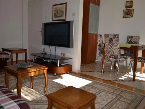 Prodaja, garsonjera, 32m², Centar, Tivat - image 2