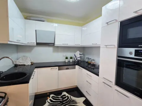 Prodaja, kuća, 179m², Voždovac, Voždovac Sve Podlokacije - image 2