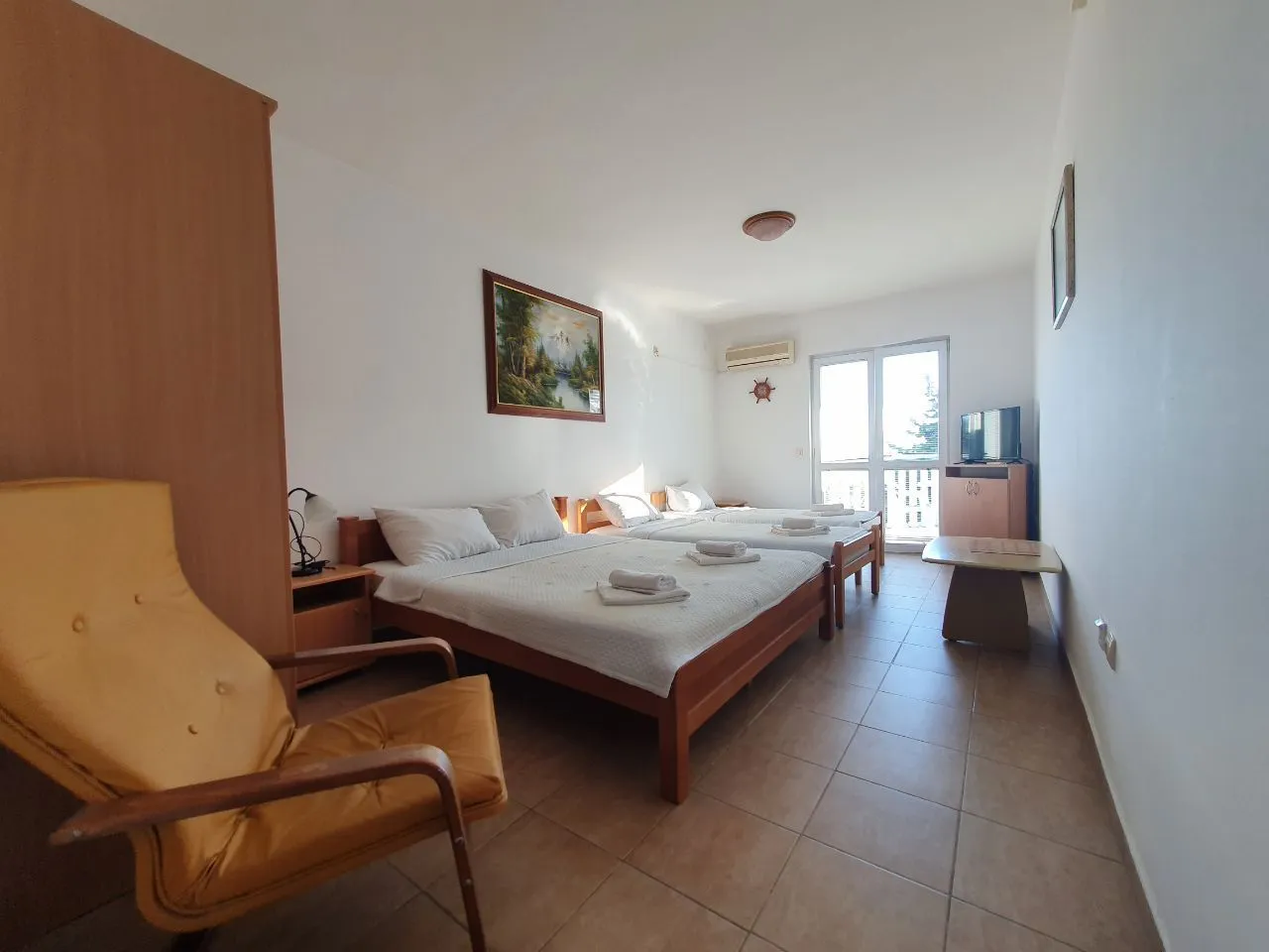 Izdavanje, dvosoban stan, 59m², Sutomore, Bar