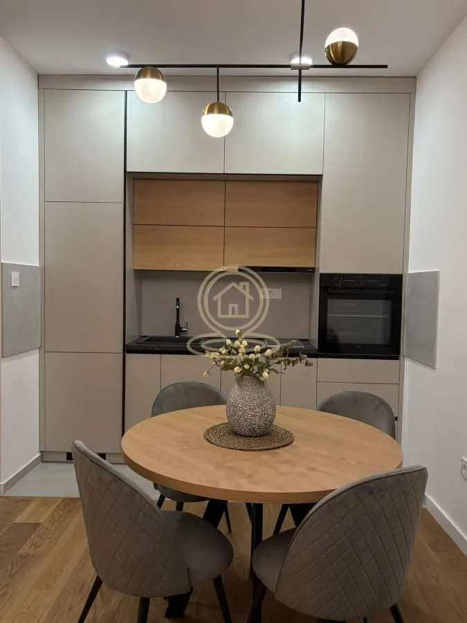 Izdavanje, dvosoban stan, 43m², Grbavica, Novi Sad Sve Podlokacije