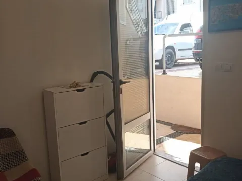 Rent, studio apartment, 27m², Rozino, Budva - image 5