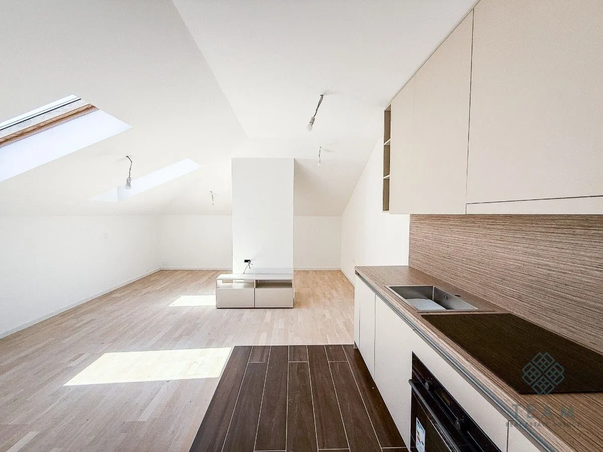 Prodaja, jednosoban stan, 52m², Tološi, Podgorica