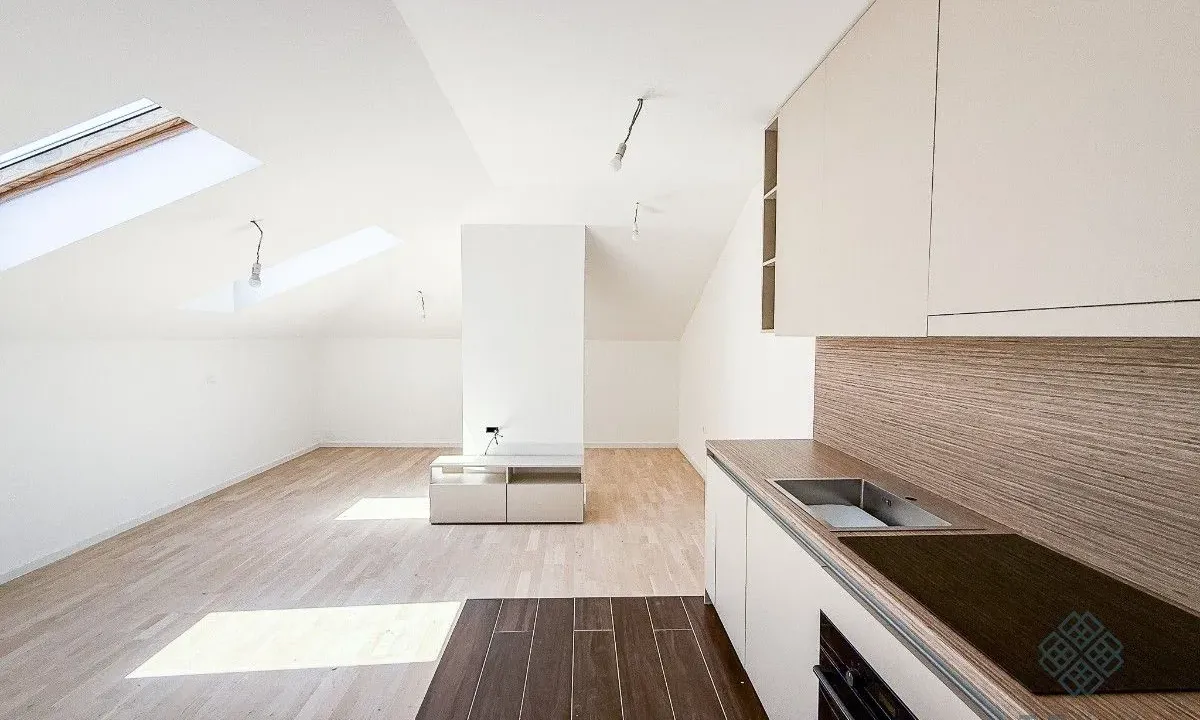 Prodaja, jednosoban stan, 52m², Tološi, Podgorica