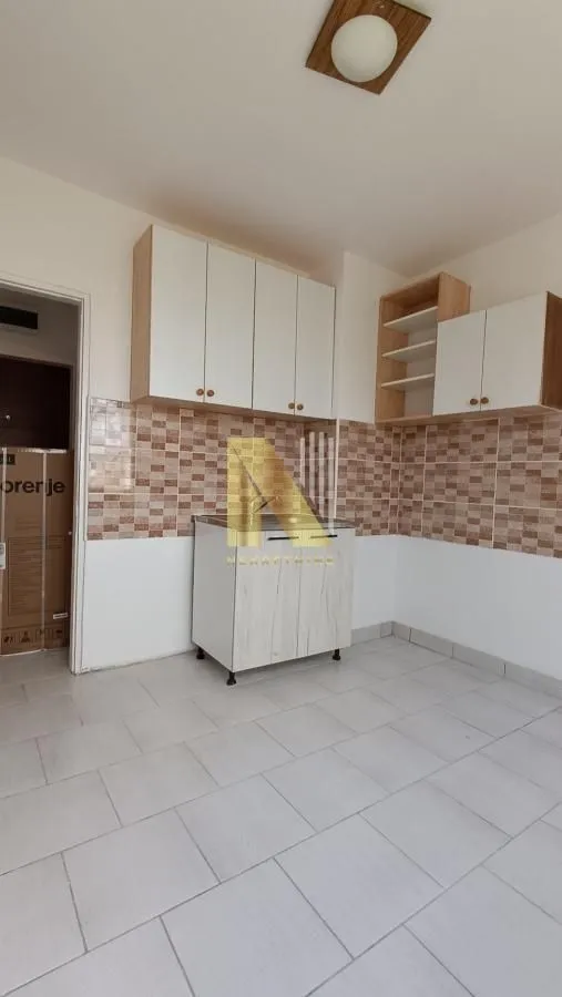 Prodaja, jednosoban stan, 30m², Satelit, Novi Sad Sve Podlokacije