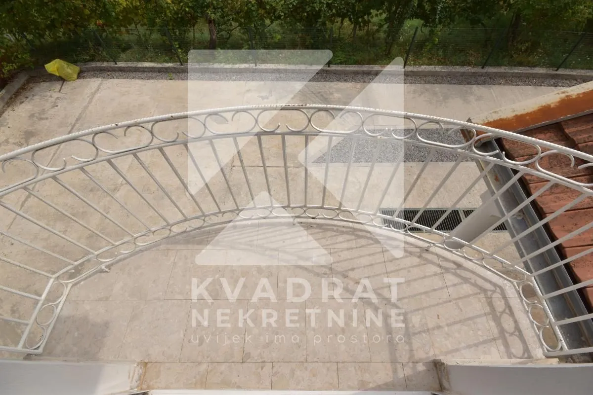 Rent, house, 200m², Dalmatinska ulica, Podgorica