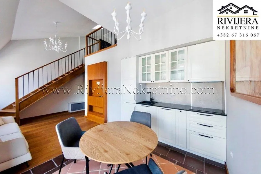 Prodaja, jednosoban stan, 49m², Centar, Tivat