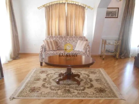 Izdavanje, kuća, 300m², Zabjelo, Podgorica - image 3