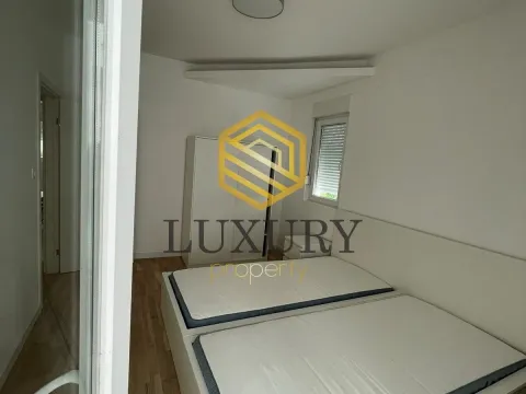 Rent, two bedroom apartment, 70m², Centar, Podgorica - image 7