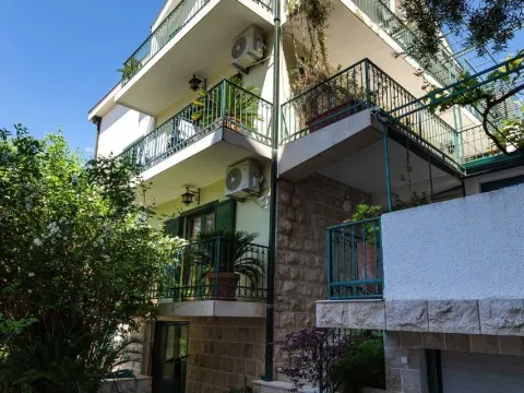 Sale, house, 285m², Budva, Crna Gora - image 14