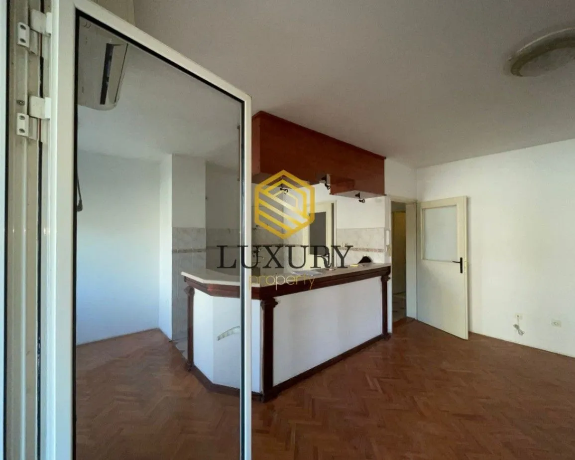 Prodaja, jednosoban stan, 52m², Stari Aerodrom, Podgorica