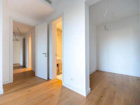 Prodaja, trosoban stan, 137m², Stara Varoš, Podgorica - image 14