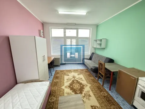 Rent, one bedroom apartment, 93m², Centar, Jagodina - image 14