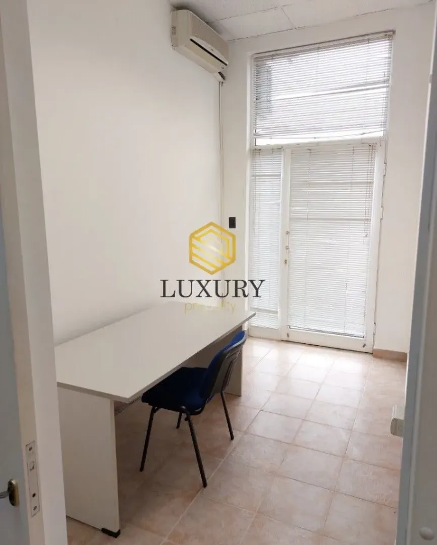 Rent, office space, 119m², City Kvart, Podgorica